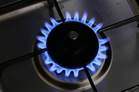 normal flame on gas stove